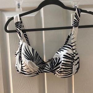 Size 34D bathing suit top